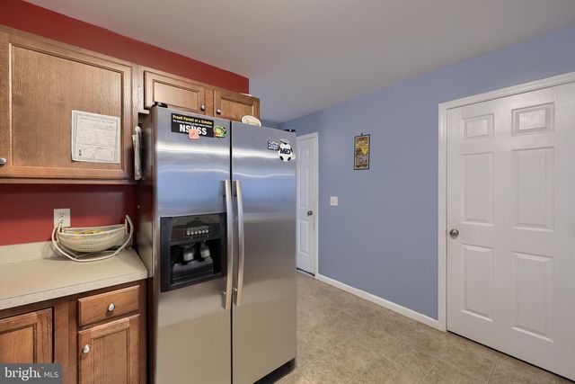 728 WINDING LN, Harrisburg, PA 17111