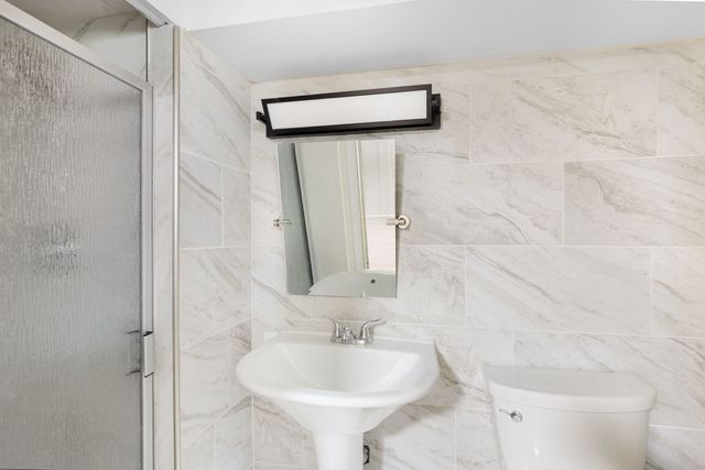 360 Streamside Drive, Harvey, IL 60426