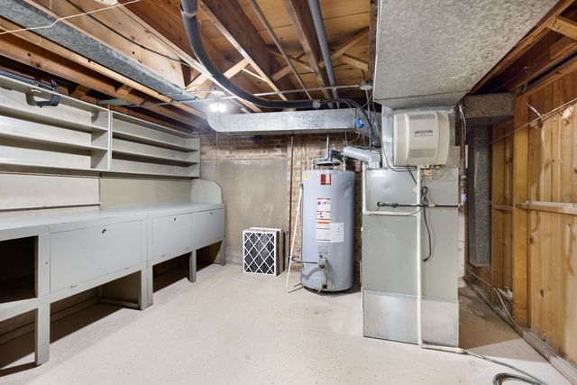 360 Streamside Drive, Harvey, IL 60426