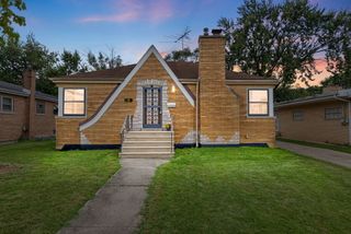 360 Streamside Drive, Harvey, IL 60426