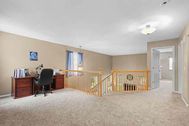 3270 Ronan Drive, Lake In The Hills, IL 60156