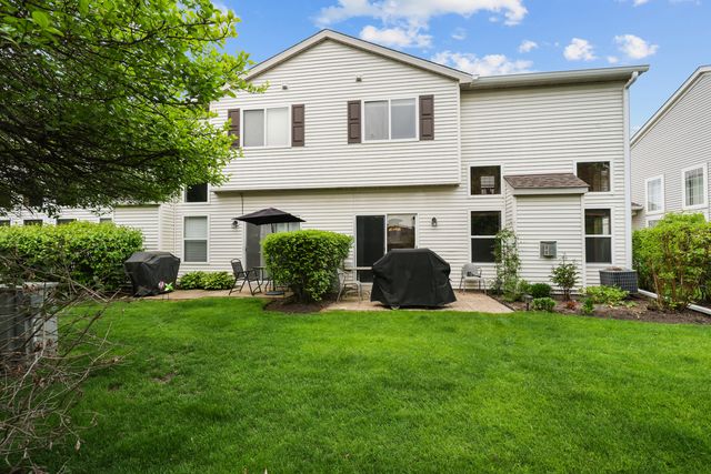 3270 Ronan Drive, Lake In The Hills, IL 60156