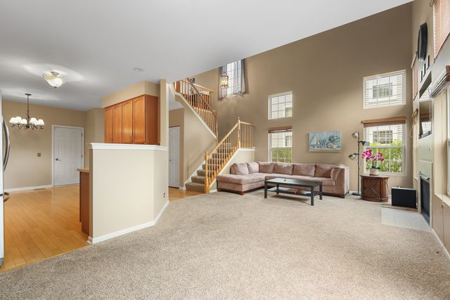 3270 Ronan Drive, Lake In The Hills, IL 60156