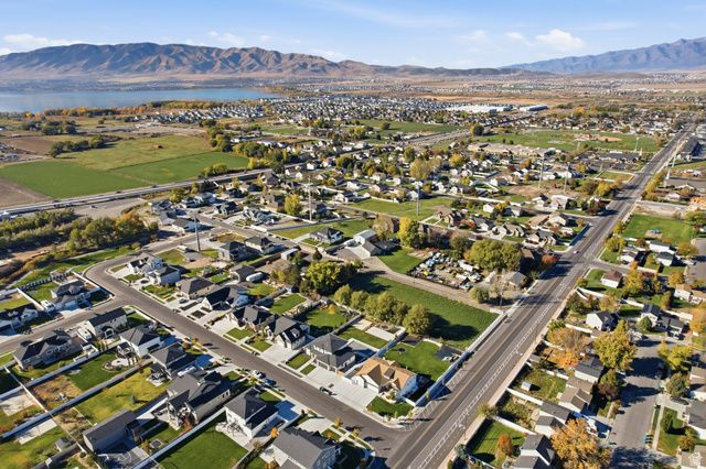 1351 W 700 S, Lehi, UT 84043