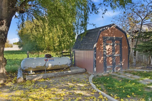 1351 W 700 S, Lehi, UT 84043