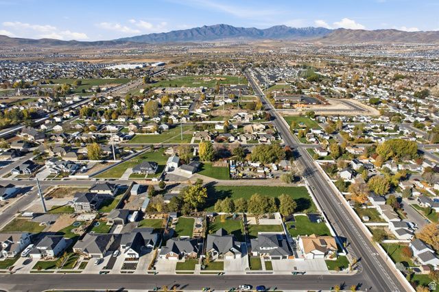 1351 W 700 S, Lehi, UT 84043