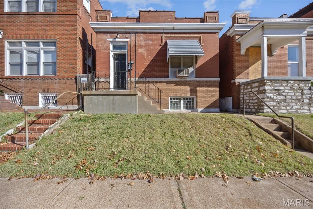 3515 Itaska Street, St Louis, MO 63111