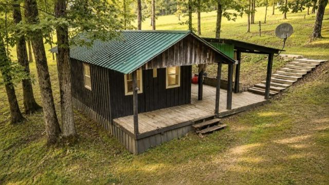 122 Day Break Rd, Summertown, TN 38483