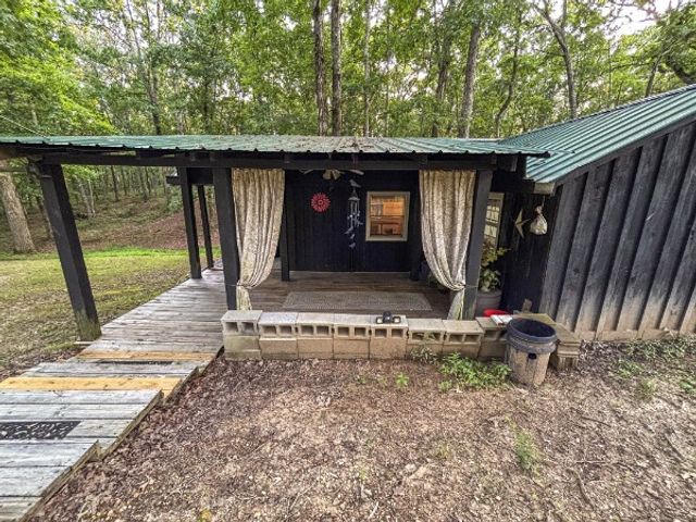 122 Day Break Rd, Summertown, TN 38483