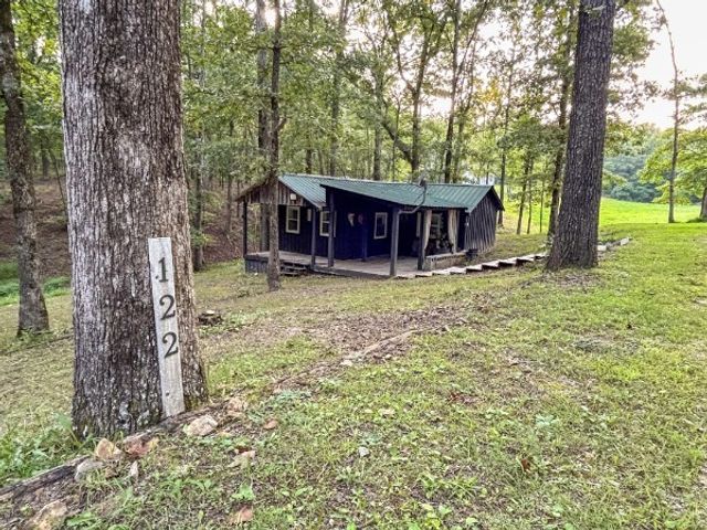 122 Day Break Rd, Summertown, TN 38483