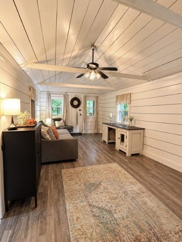 122 Day Break Rd, Summertown, TN 38483