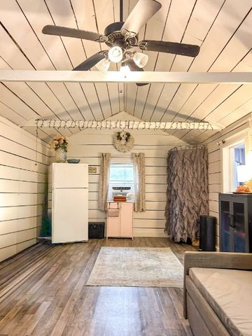 122 Day Break Rd, Summertown, TN 38483