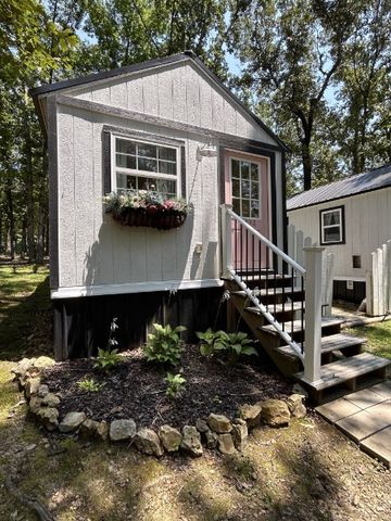 122 Day Break Rd, Summertown, TN 38483