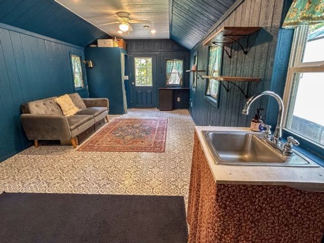 122 Day Break Rd, Summertown, TN 38483