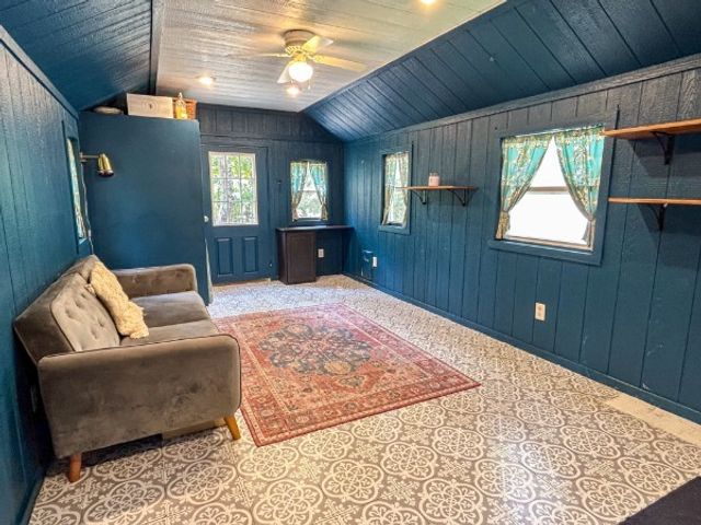 122 Day Break Rd, Summertown, TN 38483