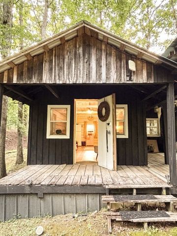 122 Day Break Rd, Summertown, TN 38483