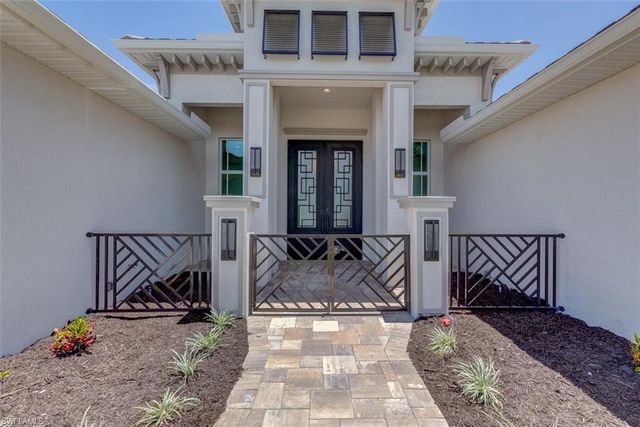 814 SW 56th ST, Cape Coral, FL 33914