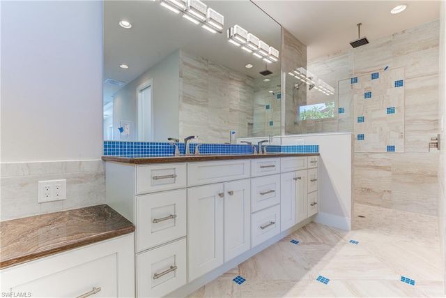 814 SW 56th ST, Cape Coral, FL 33914