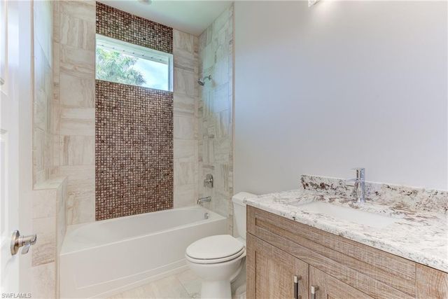 814 SW 56th ST, Cape Coral, FL 33914