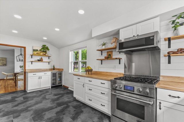 1800 Fairfax DRIVE, Elm Grove, WI 53122