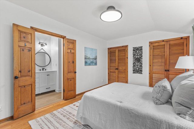 1800 Fairfax DRIVE, Elm Grove, WI 53122