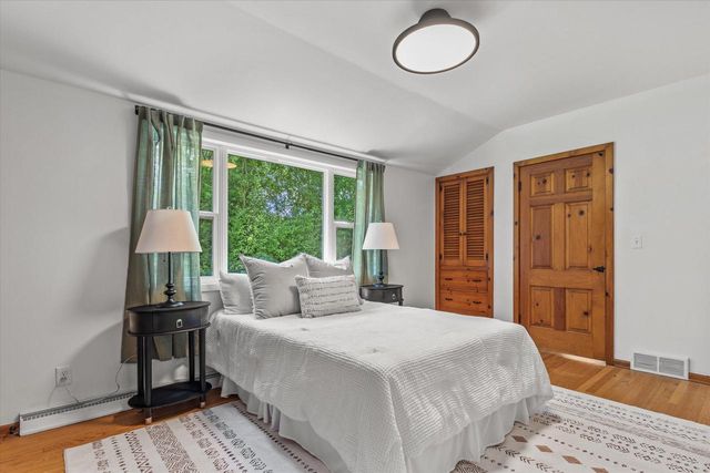 1800 Fairfax DRIVE, Elm Grove, WI 53122