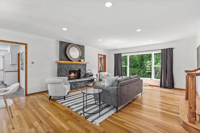 1800 Fairfax DRIVE, Elm Grove, WI 53122