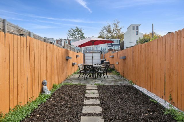 2241 PROUT ST SE, Washington, DC 20020