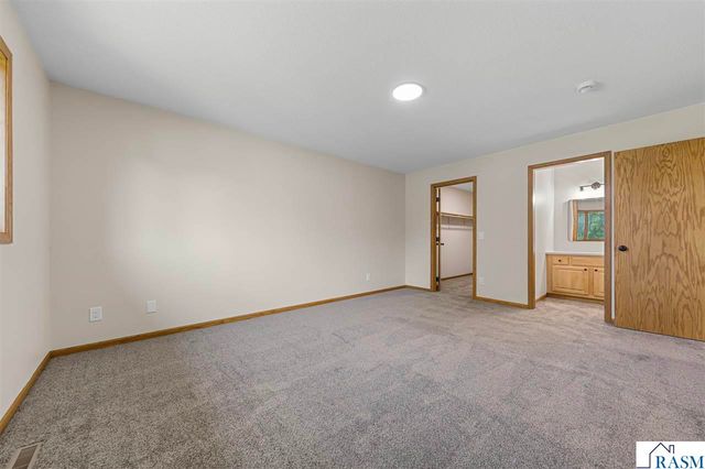 1676 Castle Drive, North Mankato, MN 56003