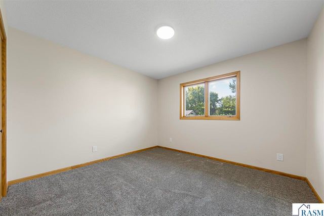 1676 Castle Drive, North Mankato, MN 56003