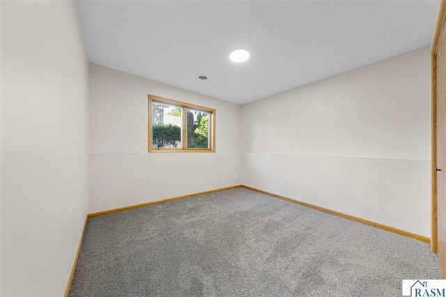 1676 Castle Drive, North Mankato, MN 56003