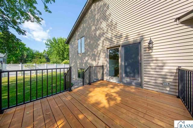 1676 Castle Drive, North Mankato, MN 56003