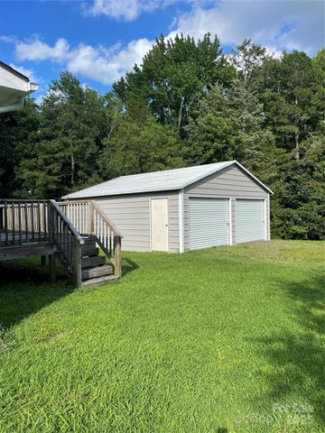 28518 Flint Ridge Road, Albemarle, NC 28001