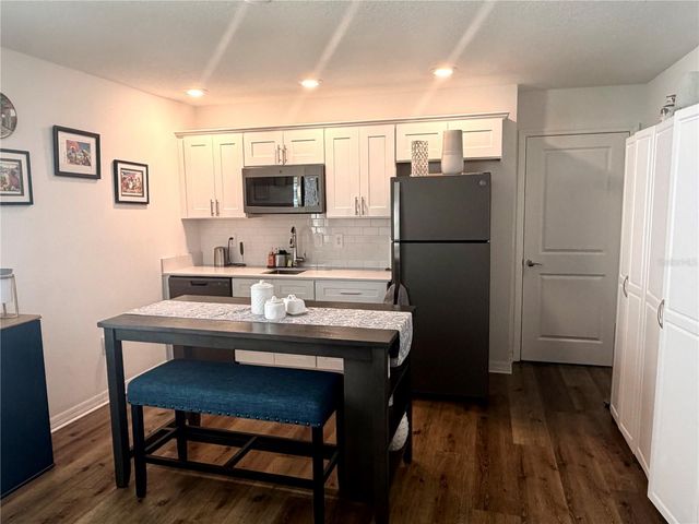 5325 RED CORAL CIRCLE, Mount Dora, FL 32757