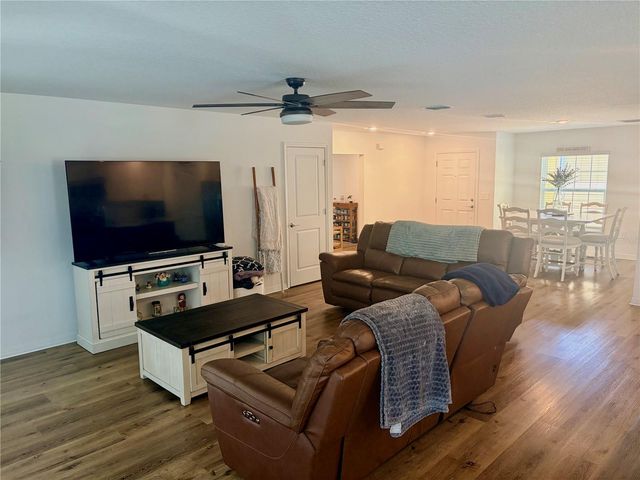 5325 RED CORAL CIRCLE, Mount Dora, FL 32757