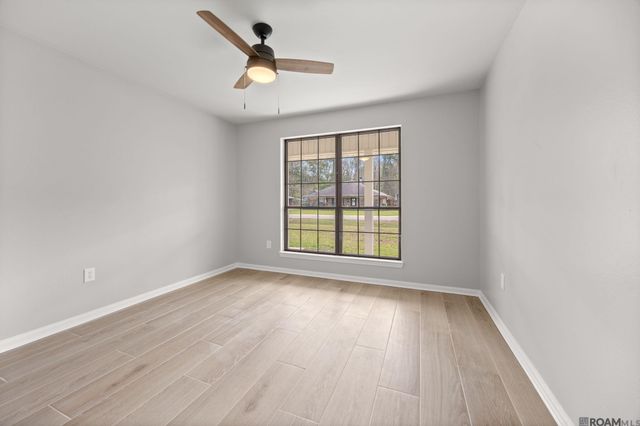 14203 Haverhill Ave, Pride, LA 70770