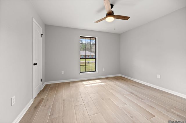 14203 Haverhill Ave, Pride, LA 70770