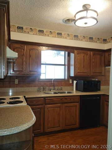 1781 E McGill, Eufaula, OK 74432