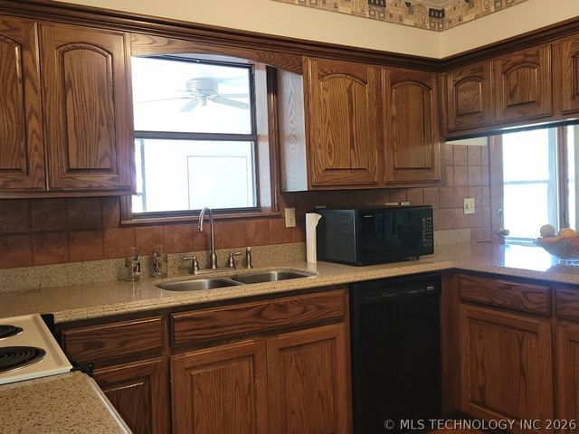 1781 E McGill, Eufaula, OK 74432