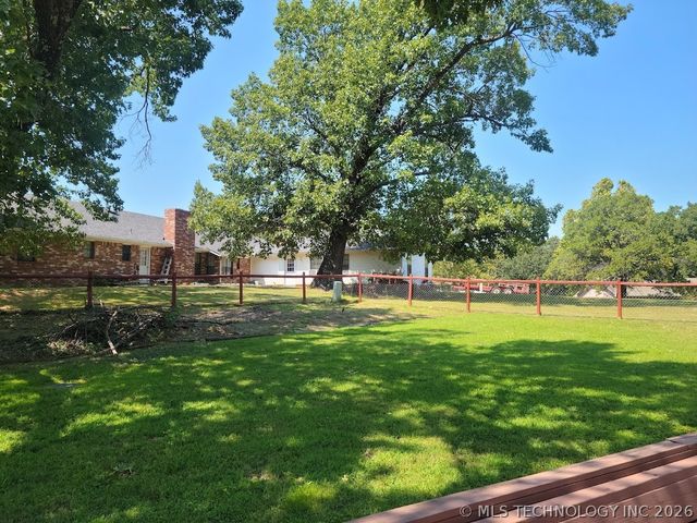 1781 E McGill, Eufaula, OK 74432