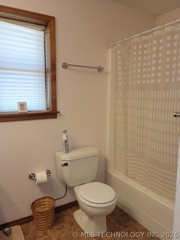 1781 E McGill, Eufaula, OK 74432