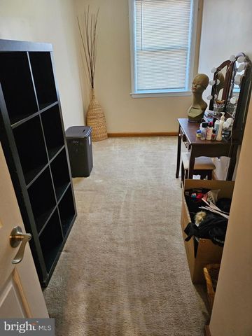 601 CRESCENT DR, Glenolden, PA 19036