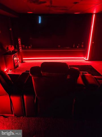 601 CRESCENT DR, Glenolden, PA 19036