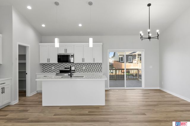 7220 NW 19th Street, Lincoln, NE 68521