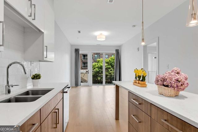 775 Juniper Street NE 303, Atlanta, GA 30308