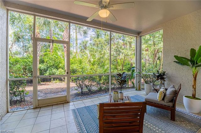 3735 Fieldstone BLVD # 9, Naples, FL 34109