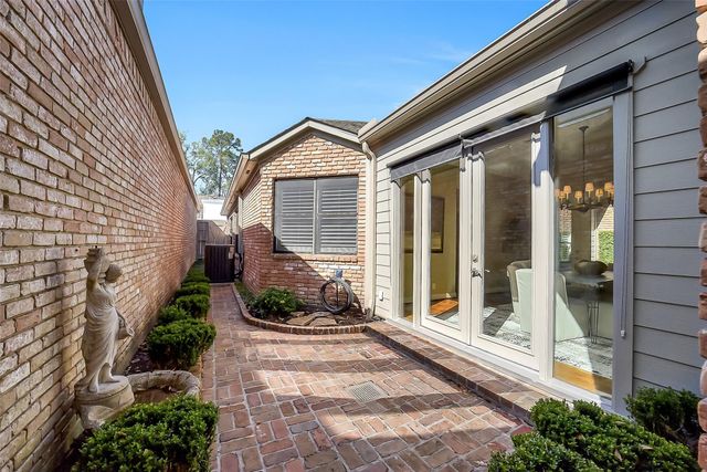 9410 Briar Forest Drive, Houston, TX 77063