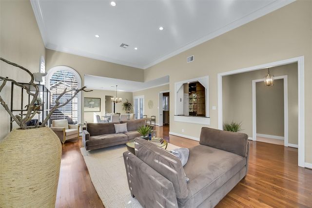 9410 Briar Forest Drive, Houston, TX 77063