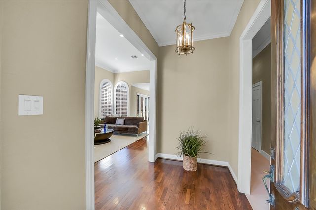 9410 Briar Forest Drive, Houston, TX 77063