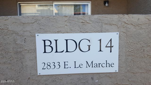 2833 E LE MARCHE Avenue, Phoenix, AZ 85032